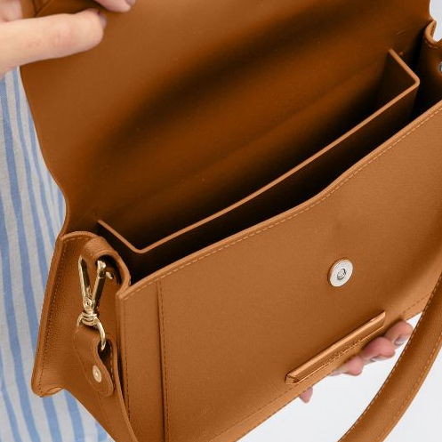 Bolsa Feminina Petite Jolie May PJ11362 - Imagem 8