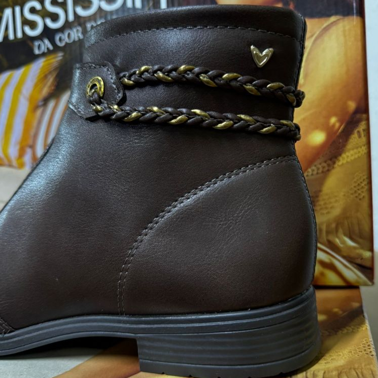 Bota feminina Mississipi Berteli Cano Curto - Imagem 7